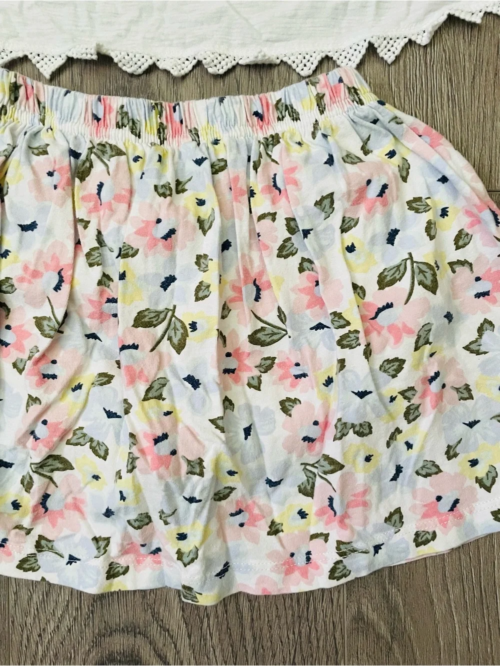 GAP Carter’s Toddler Girl Outfit 4-5T White Floral Set Of 2 Skort Shirt Summer